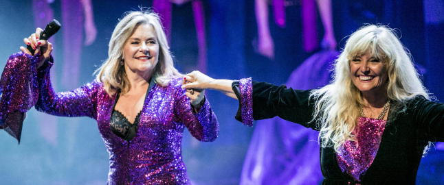 - Takk, tusen takk. Det varmer s� godt � v�re her