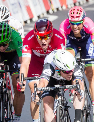 Kristoff raste etter at Sagan vant ny spurtetappe