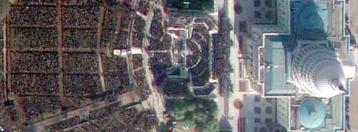 TETTERE INNP�: Ser du Stordalen? Foto: REUTERS/GeoEye/Scanpix