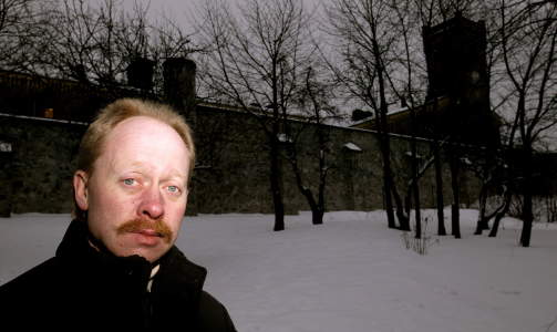 - RAMMER RETTSSTATEN: - N�r folk opplever at sakene ikke blir etterforsket eller henlagt tror jeg det rammer den grunnleggende troen p� rettstaten, sier Frps Jan Arild Ellingsen. Foto: John Terje Pedersen/ Dagbladet