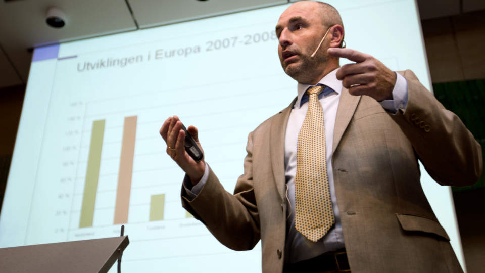 TUNG TREND: Arbeids- og inkluderingsdepartementet mener at �kningen i uf�retrygdede er en tung trend � vende. Her ved arbeids- og inkluderingsminister Dag Terje Andersen (Ap). Foto: SCANPIX
