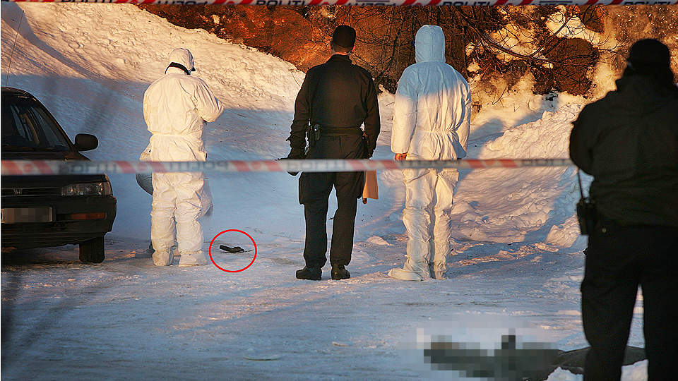 STJAL TJENESTEV�PEN:  Politiet fant drapsv�penet like ved �stedet. Kristin Kjelstrup (41) ble drept med en halvautomatisk pistol som var tjenestev�penet til en kollega av Pettersen. Foto: Torgrim Rath Olsen/Nordlys