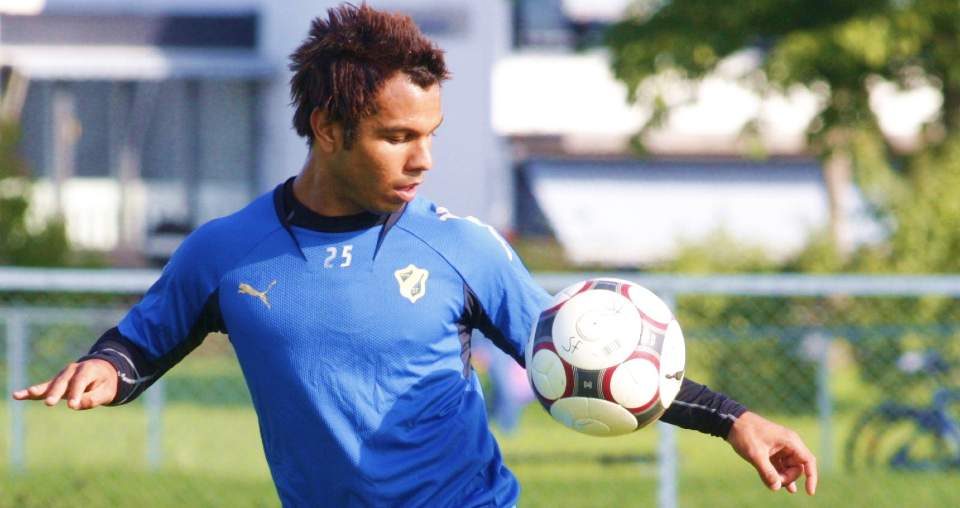 VIL HA SVAR: Alanzinho mener tilbudet fra Trabzonspor er godt, og vil ha svar fra Stab�k allerede i kveld. Foto: Line Maasum Nordeide / SCANPIX