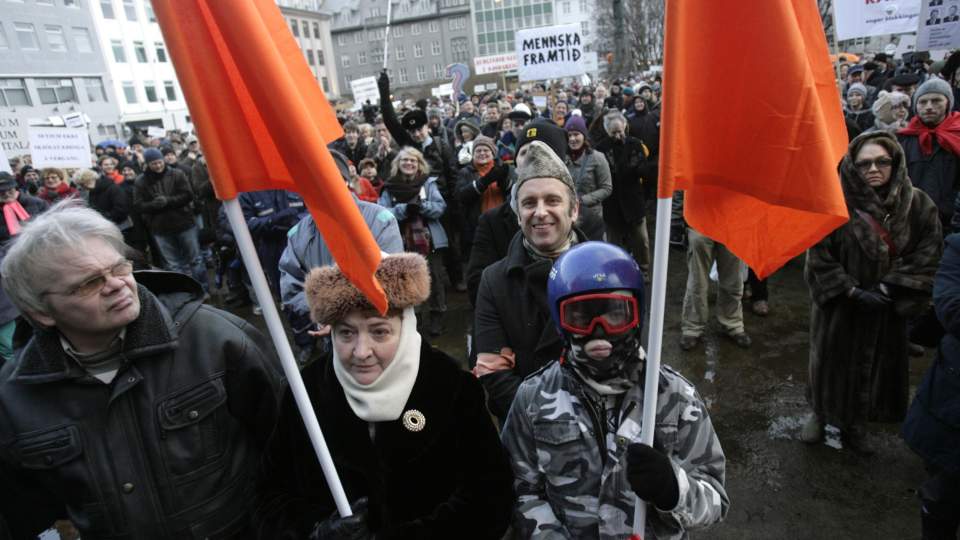 Geir Haarde meddelte mandag at han trekker seg som Islands statsminister, etter daglige demonstrasjoner mot regjeringen.Foto: Reuters/SCANPIX