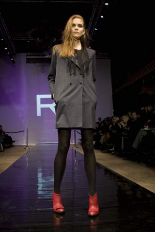  GR�TT Fra Rodebjer F/W 2009 - 2010. I dag har bla Cheap Monday visning: - N� kommer gatemoten, sier designeren.
