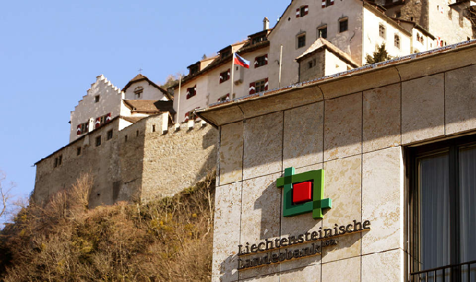 SKATTEPARADIS: Bankene i Liechtenstein er viden brukt av utlendinger - ofte med formuer de �nsker � skjule for sine egne skattemyndigheter. Foto: ARND WIEGMANN/REUTERS/SCANPIX