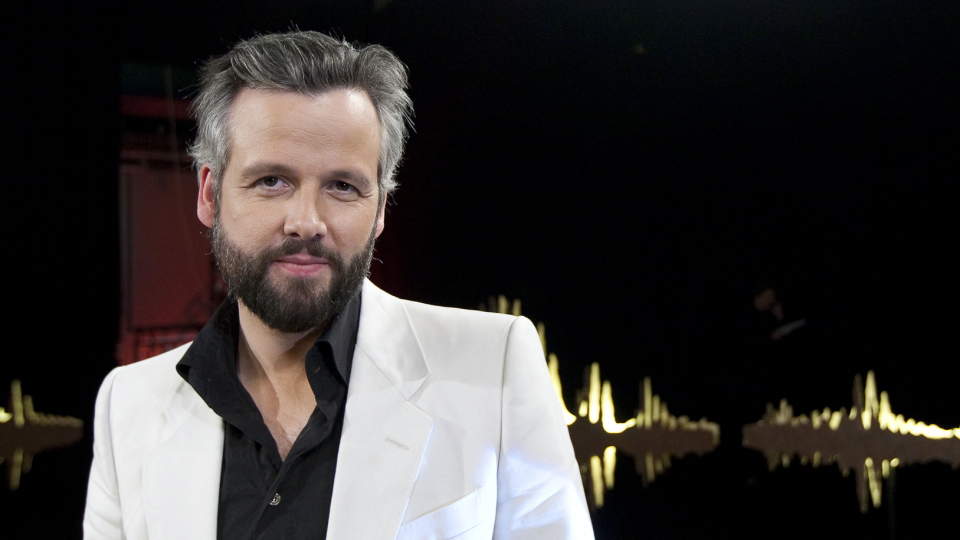BRYTER MED HISTORIEN:  Den siste tida har Ari Behn kommet med flere personangrep i media. Forfatter Erlend Loe blir i dag kalt et furubord. FOTO: MIKAEL SJ�BERG