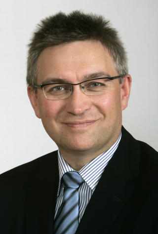VIL HA HELSEKARTLEGGING: Venstres Andre Nikolai Skjelstad. Foto: Bj�rn Sigurds�n / SCANPIX