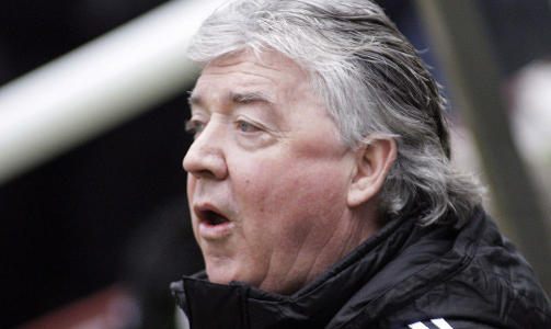 TUNGEKR�LL: Joe Kinnear mener han bare uttalte navnet feil, og beskylder 22-�rige N'Zogbia for � lete etter unnskyldninger for � forlate St. James'. Foto: SCANPIX/AFP/GRAHAM STUART