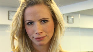 KARIANNE KJ�RNES: 30 �r, debuterte i MGP som korist for Wig Wam og har ogs� sunget p� Dizzie showteater.