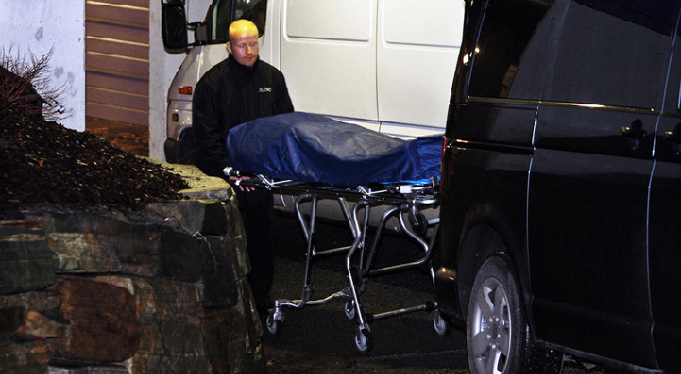 DREPT I GARASJEN: Vegard Bjerck (43) ble 18. desember i fjor funnet ille tilredt i garasjeanlegget under bygningen der han bodde. Drapet er enn� ikke oppklart. Foto: ERLEND AAS/SCANPIX