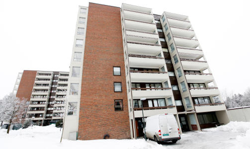 �STEDET: 48 �r gamle Geir Stene ble funnet drept i denne blokka i Maria Dehlis vei i Oslo i g�r. Foto: SIV SEGLEM