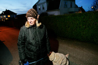 FORFERDET: Nabo Torunn Ravn. Foto: Tomas Alf Larsen
