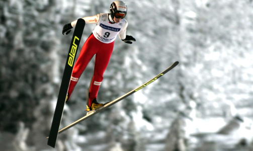 HISTORISK: 14 �r gamle Maren Lundby ble i dag den f�rste jenta som hopper i et ski-VM. Foto: Heiko Junge, Scanpix