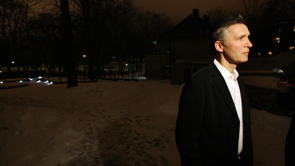 STRAFFES: Jens Stoltenbergs popularitet faller med 18 prosentpoeng etter biodieselbr�ket. Foto:  Lise �serud / SCANPIX