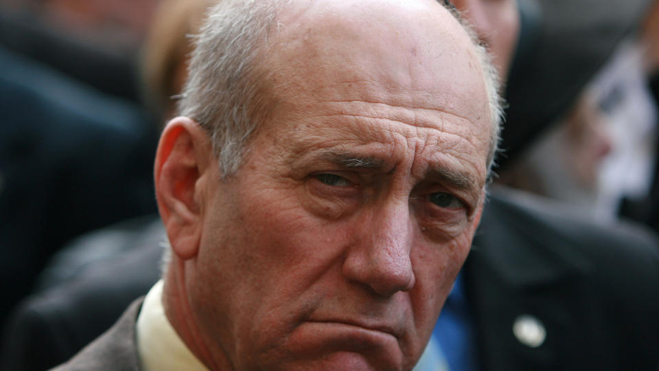TYNN V�PENHVILE: Israels statsminister Ehud Olmert vil g� hardt til verks etter at Israel p� nytt ble angrepet av palestinske raketter. Foto: AFP/SCANPIX