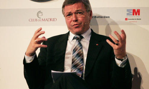 ETTERFORSKES: Kjell Magne Bondevik. Foto: AFP PHOTO/Anoek DE GROOT/Scanpix