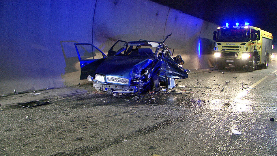 STYGG ULYKKE: Tre personer ble alvorlig skadet, if�lge politiet. Foto: Tor Keiser