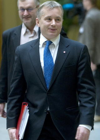 FORSLAGSSTILLER: Justisminister Knut Storberget. Her i Vandrehallen. 
Foto: Morten Holm / SCANPIX