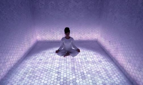 EFFEKTEN FORSVINNER: N�r man i fors�k isolerer folk bort fra den sosiale gruppa, forsvinner effekten av forb�nn. Effekten av fjernhealing uteblir ogs� n�r vi unders�ker den isolert. Men � be selv (eller meditere), kan nok ha noen effekt som avslapning, for eksempel. Foto: EPA/EVERETT KENNEDY BROWN
