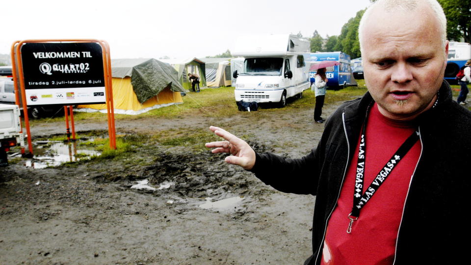 NYTT NAVN: Slash og Rytmisk sommerskole er forel�pig de eneste bekreftede navnene til �rets Quart-festival. Her er eier Arild Buli avbildet under festivalen i 2002. FOTO: ALEKSANDER NORDAHL