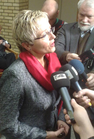M�TTE PRESSEN: Senterpartiets leder Liv Signe Navarsete. Foto: Eiliv Frich Flydal