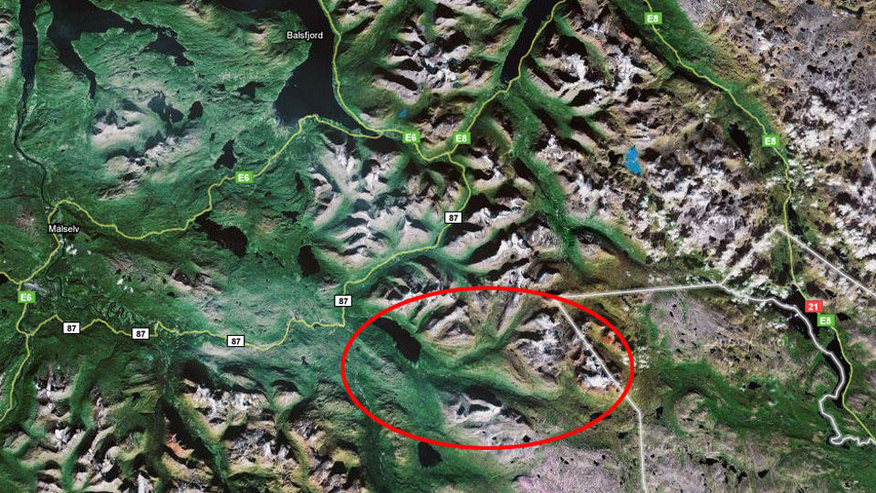 SAVNET: Et helikopter ble i formiddag meldt savnet i Rostadalen i M�lselv i Troms. Kart: Google Maps