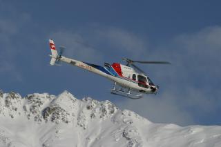 STYRTET I TROMS: Det var denne Eurocopter AS350 Ecureuli 3B-maskinen som styrtet i indre Troms i formiddag. Foto: Markus Herzig