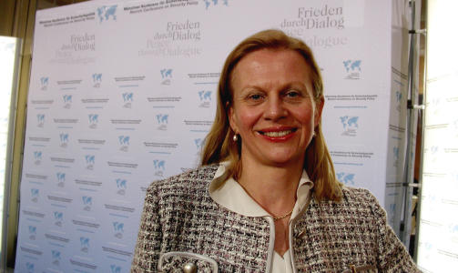NORSK KAMPANJE? Professor Janne Haaland-Matlary tror en norsk kampanje m� til for � sikre St�re jobben.
Foto. Trygve Mellvang-Berg / SCANPIX