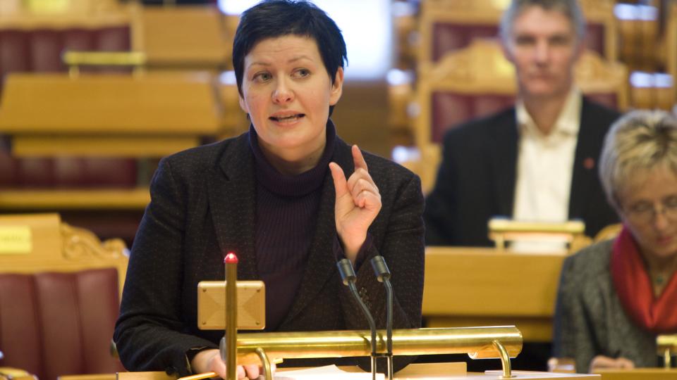 IKKE S� MYE ENGANG: Nestleder i Arbeiderpartiet debatterer i Stortinget. Partiet vil ikke g� inn for skjerpelser i det totale skattetrykket de neste fire �rene, dersom programforslaget g�r gjennom p� partiets landsm�te i april.
Foto: Heiko Junge / SCANPIX