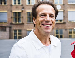 STERK P�DRIVER:  Leder i Oslo AP, Jan B�hler er sammen med justisministeren sterk p�dirver for en strengere alkohollovgivning. Foto: H�kon Eikesdal