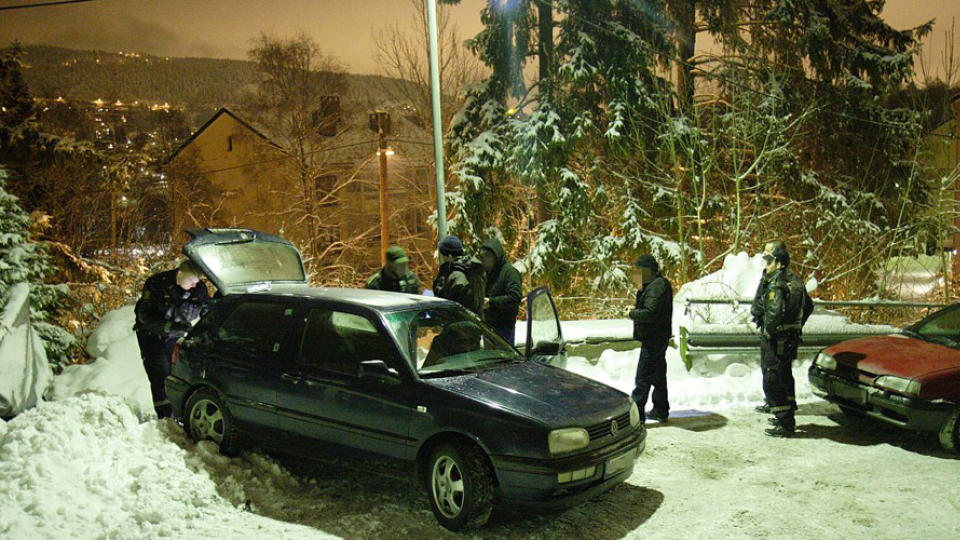 P� FERSKEN:  Her blir tre personer p�grepet p� Frysja i Oslo. Foto: Andr� Olstad/Firstfoto