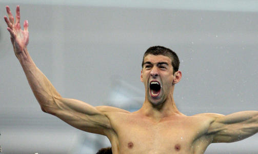 8 GULL: Michael Phelps ble den f�rste som sanket inn 8-gull under ett OL.  FOTO: REUTERS/David Gray/Files