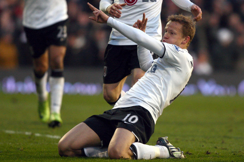 I FORM: Erik Nevland var i storslag for Fulham mot Portsmouth forrige helg. N� bel�nnes han med landslagsplass som erstatter for Daniel Fredheim Holm. Foto: Scanpix/AP Photo/Tom Hevezi