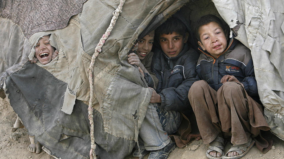 SKULLE HJELPE: 35-�ringen jobbet for den amerikanske statlige n�dhjelpsorganisasjonen USAID i Afghanistan, og skal i sine chatter med den pedofilisiktede norske politimannen ha skrytt av at det var lett � utnytte gatebarn i Kabul, og at ingen ville savne dem hvis de forsvant eller ble drept. Foto: SCANPIX