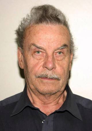 M� SVARE FOR KVINNELIG DOMMER OG AKTOR: Josef Fritzl (73) m�ter b�de kvinnelig dommer og aktor n�r saken hans kommer opp i landretten i St. P�lten 16. mars. Foto: POLITIET I AMSTETTEN/AFP/SCANPIX