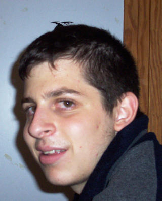 I FANGENSKAP: Den 22-�rige soldaten Gilad Shalit har sittet i Hamas' forvaring siden sommeren 2006, og hans situasjon er et brennbart politisk tema i Israel. Foto: PRIVAT/AFP/SCANPIX