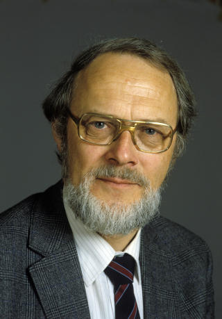 ETTERFORSKES: Stortingsrepresentant Tore Austad, H�yre.
Foto: Inge Gjellesvik/NTB/SCANPIX