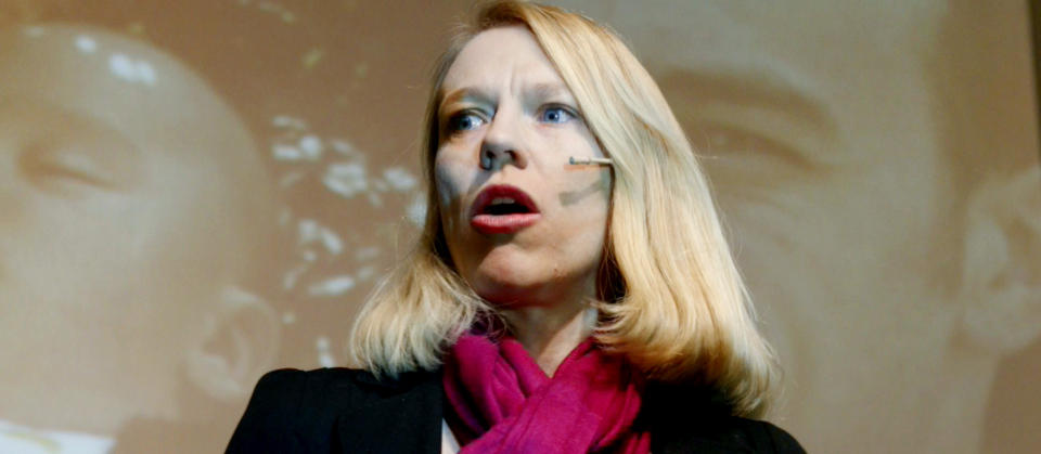 HVEM SKAL TA ANSVAR FOR LIKEL�NN? Barne- og likestillingsminister Anniken Huitfeldt utfordres av partimedlemmer. 
Foto: Heiko Junge / SCANPIX
