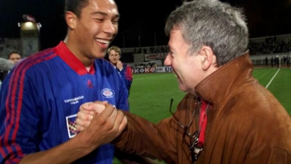 GAMLE VENNER: Drillo og John Carew jubler etter 3-3 mot Besiktas og plass i kvartfinalen i Uefa-cupen for V�lerenga. Foto: Tor Richardsen, Scanpix