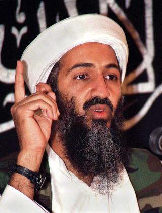 UKJENT FIGUR: Verden ble ikke oppmerksom p� trusselen Osama bin Laden og hans terrorgruppe utgjorde f�r godt ut p� 1990-tallet. Foto: EPA/STRINGER