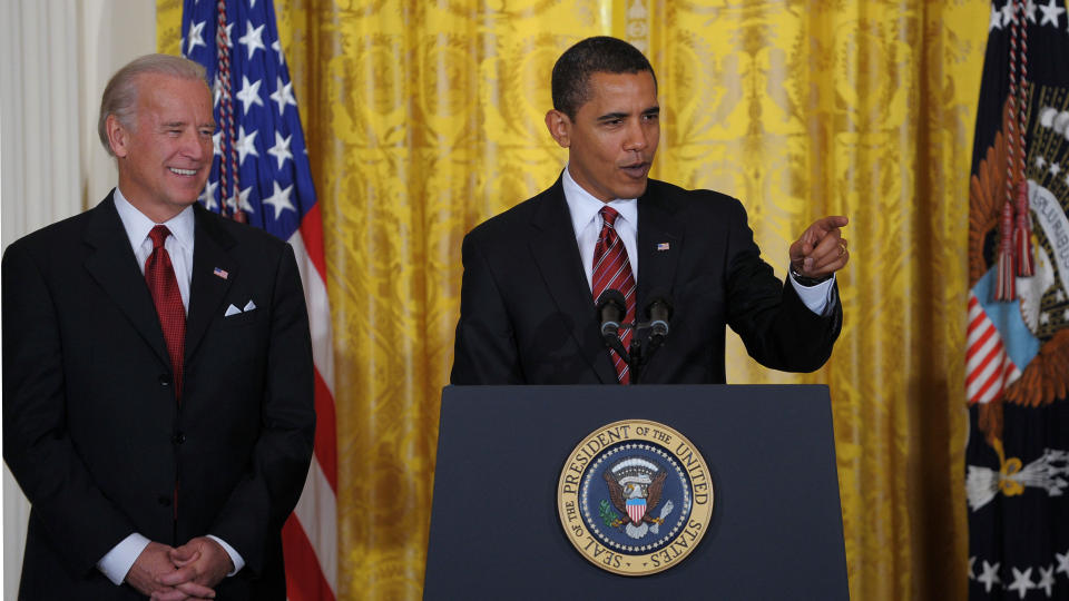 FIKK IGJENNOM STIMULERINGSPLANEN: President Barack Obama og Joe Biden fikk viljen sin, ogs� i Senatet. Foto: Mandel Ngan/AFP/Scanpix
