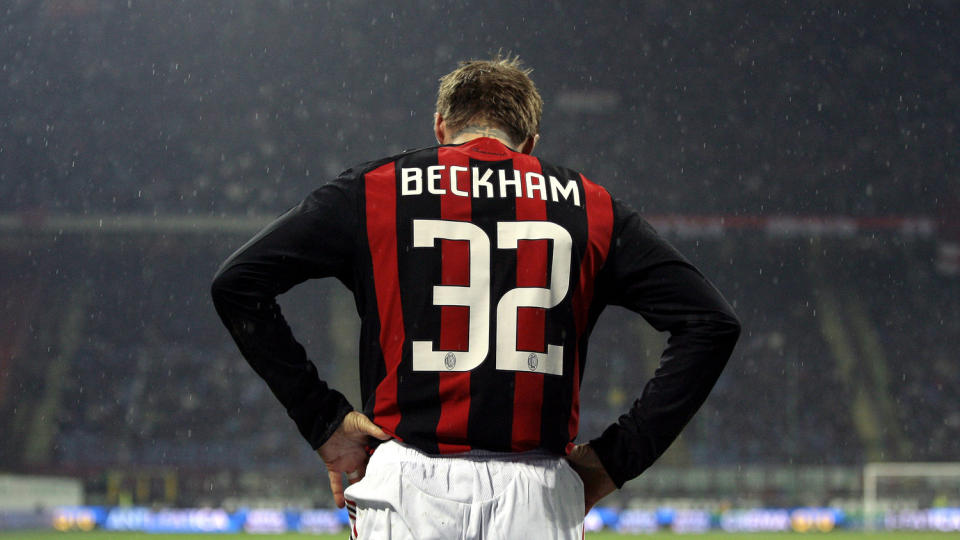 TVINGES TILBAKE: AC Milan kom ikke med et tilbud LA Galaxy kunne akseptere f�r den satte tidsfristen gikk ut p� fredag. Dermed forventer klubbeierne at Beckham returnerer til Los Angeles for sesongoppkj�ring i mars.Foto: SCANPIX/REUTERS/Alessandro Garofalo