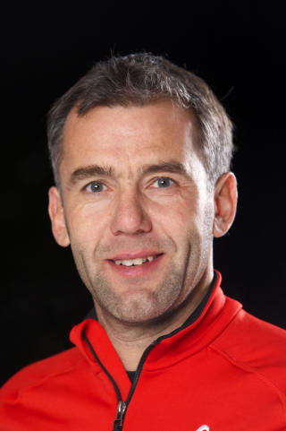 EN DR�M: Landslagssjef Mikael L�fgren kalte opplevelsen av � se fire nordmenn p� toppen for sansel�st og noe man bare dr�mmer om � f� oppleve.
Foto: Cornelius Poppe / SCANPIX