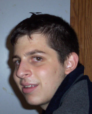 HOLDES FANGET: Den fransk-israelske soldaten Gilad Shalit ble tatt til fange av v�prnede palestinere 25. juni 2006. Foto: AFP/SCANPIX