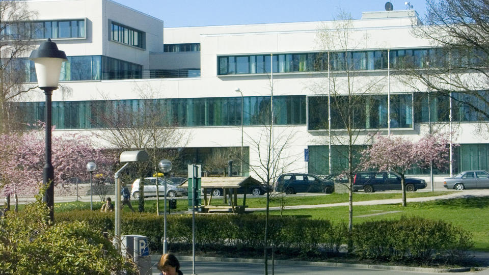 STRIDEN FORTSETTER I NORGE: Siden 2007 er det rettet anklager mot Rekkedal fra kolleger ved F�rsvarsh�gskolan i Stockholm.