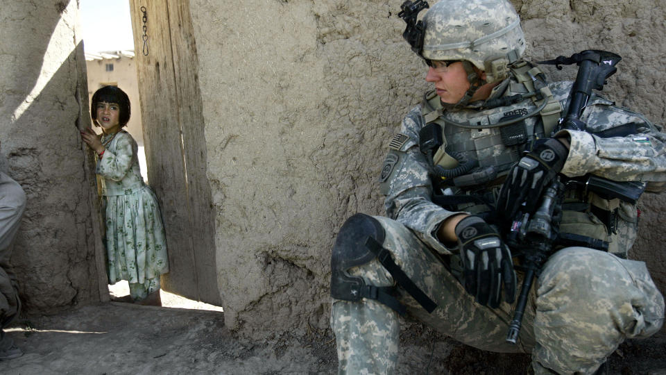 FLER TIL AFGHANISTAN: Obama vil ha 60.000 amerikanske soldater i det krigsherjede landet. I dag er det 38.000 soldater fra USA i landet. Foto: AFP/SCANPIX