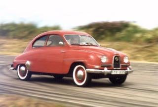 EN TIDLIG UTGAVE P� VEIEN: 1959 SAAB 93B var en videreutvikling av SAAB 92. Foto: Martin Bergstrand/saabklubben.com/WIKIMEDIA