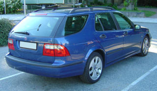 LANSERT I 1997: Saab 9-5 overtok etter Saab 9000. Sjef for designutviklingen var nordmannen Einar Hareide. Foto: WIKIMEDIA