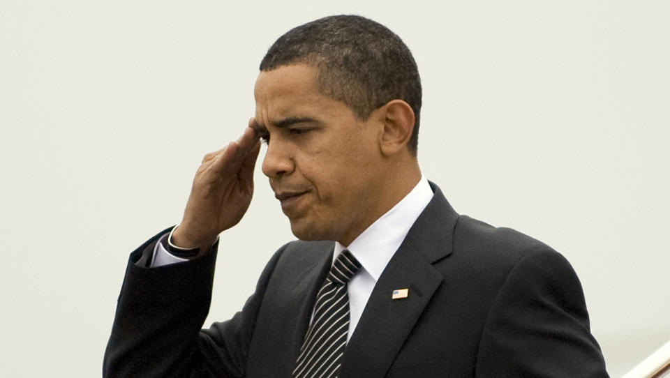 BEKLAGER: Barack Obama serverte politisk ukorrekte varer hos Jay Leno. Foto: Larry Downing/REUTERS/Scanpix